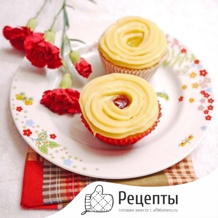 1382346348_44-lemon-cupcakes-with-pastry-cream-and-raspberry-curd-3