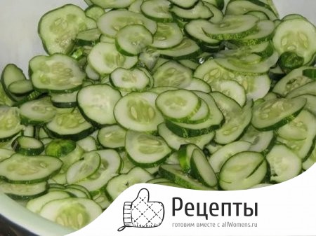 1504773089_salaty-iz-ogurtsov-i-pomidorov-na-zimu-bez-sterelizatsii-14