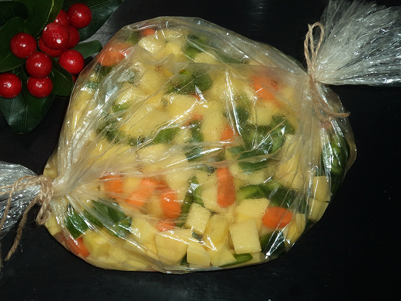 Вкусно овощи в рукаве. Овощи в пакете для запекания. Овощи в пакете в духовке.